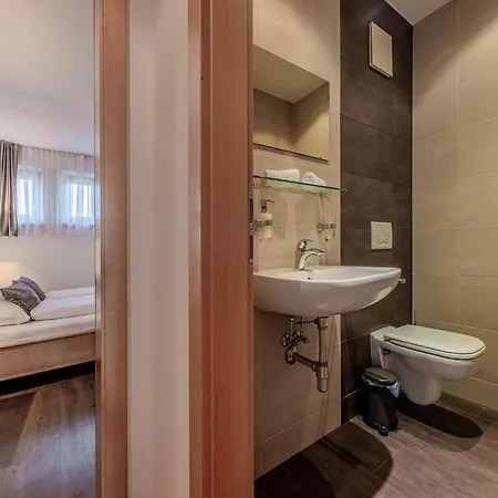 Modern In With Terrace Jochberg