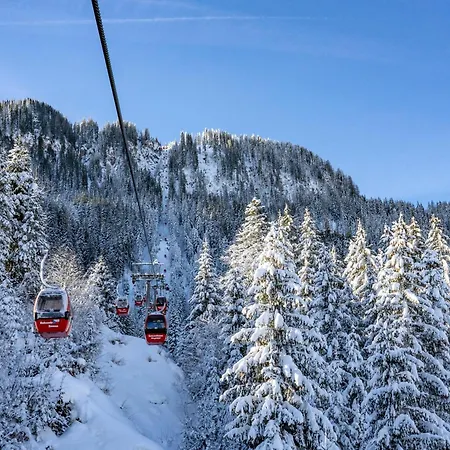 Modern In With Terrace Appartamento