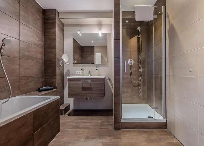 Modern In With Terrace Apartment *